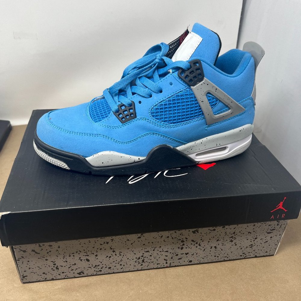 MENS/UNISEX AIR JORDAN 4 RETROS UNIVERSITY BLUE